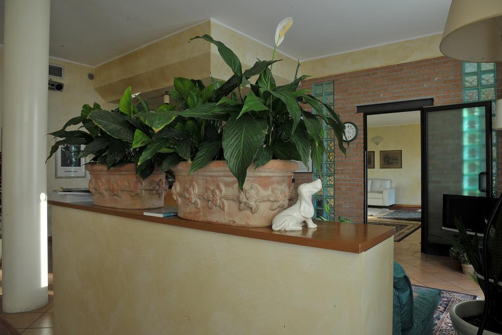 Hotel Parco Castelvetro Piacentino Eksteriør billede